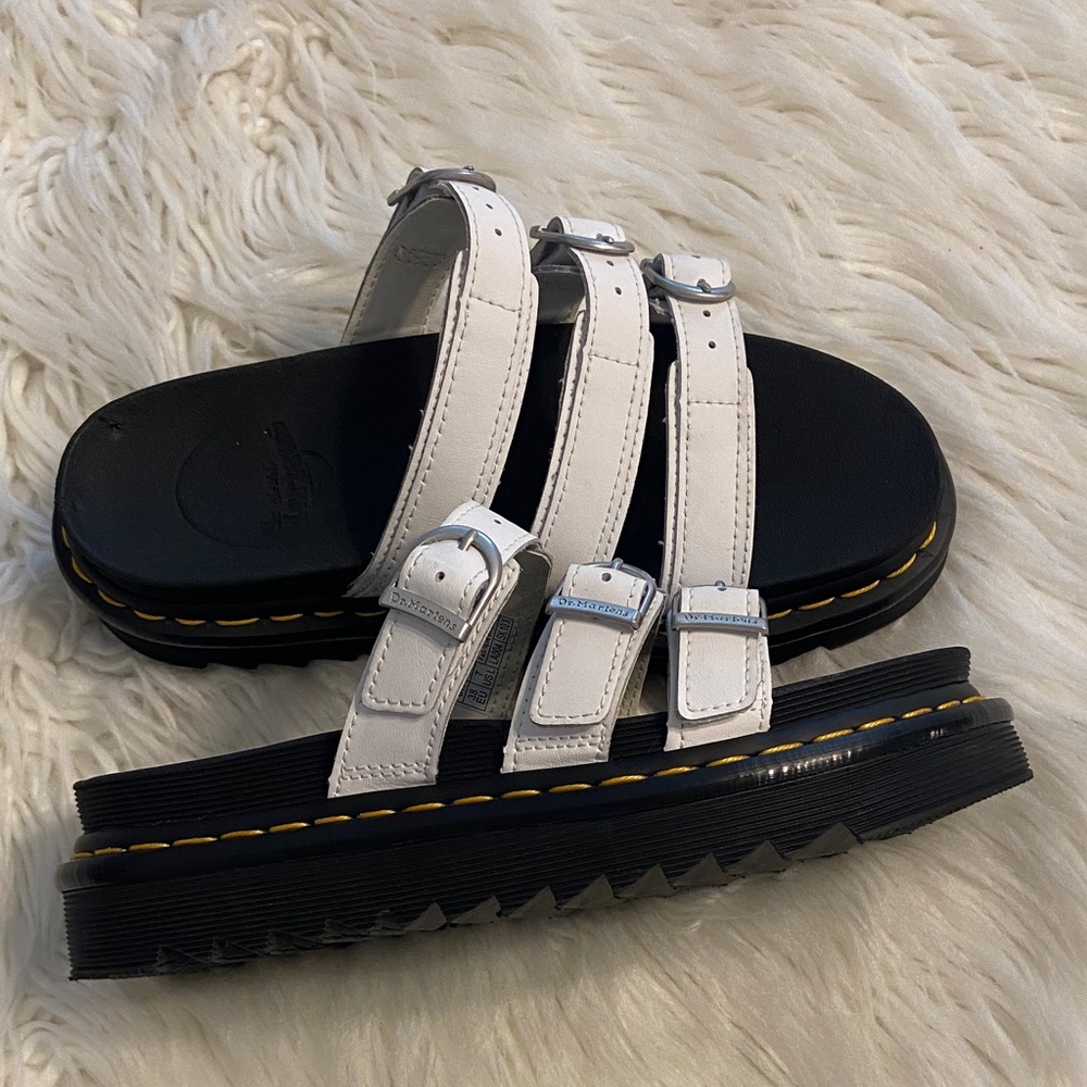Dr. Martens Black and White Sandals size 7 BNWOT see all photos - Picture 1 of 12